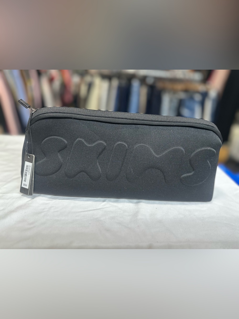 SKIMS Kim Kardashian Cosmetics Bag Onyx One Size Zipper Closure NWT